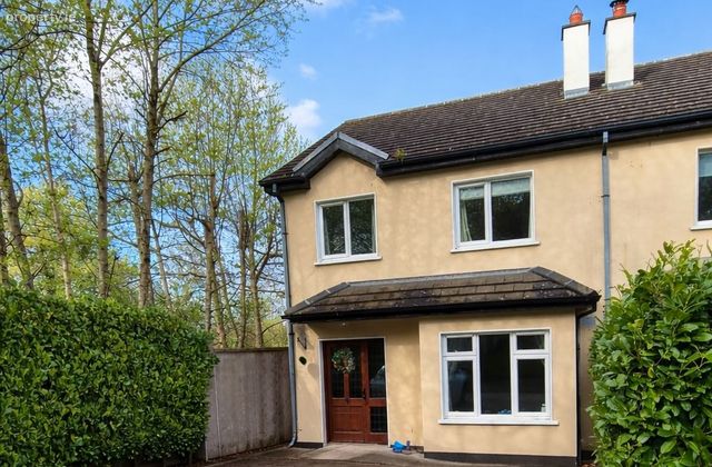 56 Glebe Manor, Whitegate, Midleton, Co. Cork - Click to view photos