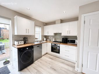 21 Radharc Na Siuire, Ballygunner, Knockboy, Co. Waterford - Image 5