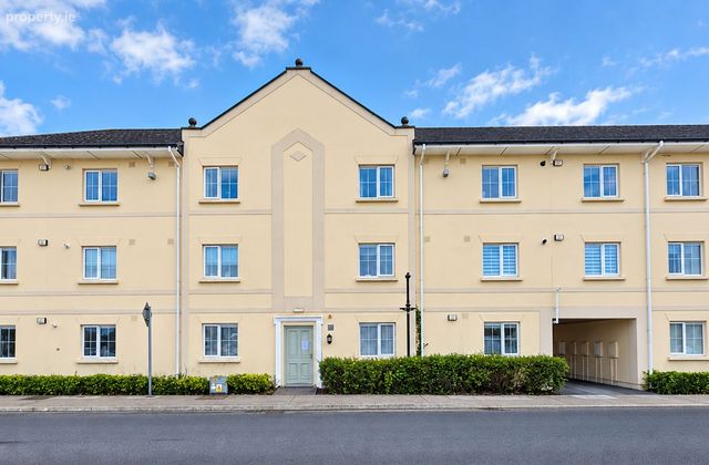 78 De Vesci Court, Fairgreen, Portlaoise, Co. Laois - Click to view photos