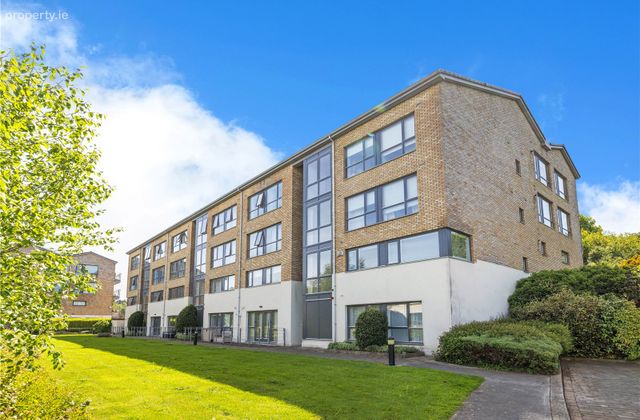 5 Woodside Hall, Ticknock Park, Ticknock Hill, Dublin 18, Ticknock, Co. Dublin - Click to view photos