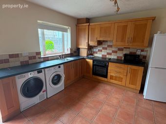 20 The Elms, Classes Lake, Ballincollig, Co. Cork - Image 2