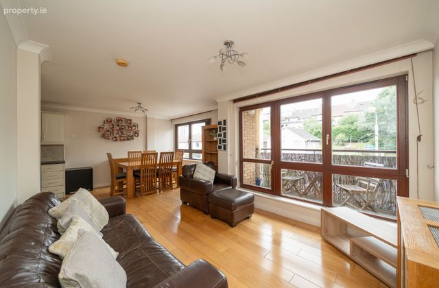 38 Saint John's Well Way, Kilmainham, Dublin 8 - Click to view photos