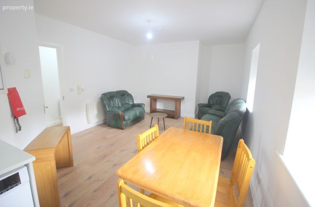 8 Gregg Court, Kilmeague, Co. Kildare, Kilmeage, Co. Kildare - Click to view photos
