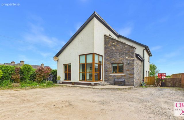 Raheenadeeragh, Athy, Co. Kildare - Click to view photos