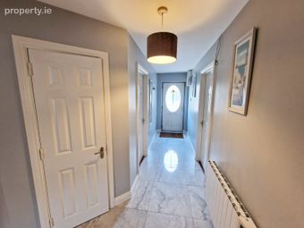 6 Cathedral Court, Clare Road, Ennis, Co Clare, Ennis, Co. Clare - Image 3