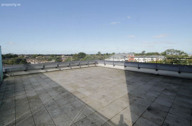Short Term Let, Wyckham Point, Dundrum, Dublin 16 - Click to view photos