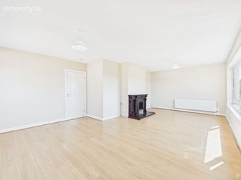 77 Silversprings, Dungarvan, Dungarvan, Co. Waterford - Image 4