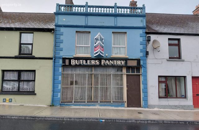 28 Bank Place, Tipperary Town, Co. Tipperary - Click to view photos