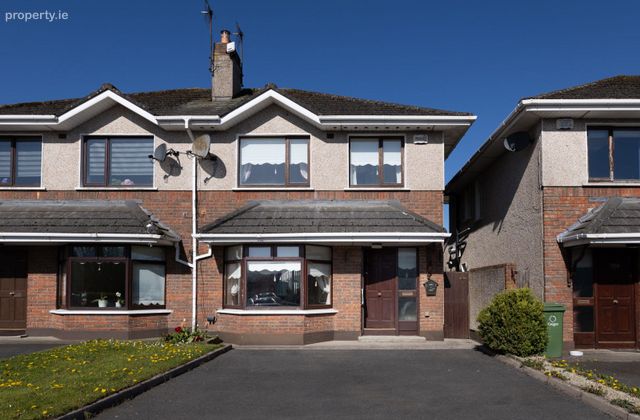 2 Rockypool Gardens, Blessington, Co. Wicklow - Click to view photos
