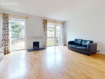 17 Cabinteely Crescent, Cabinteely, Dublin 18, Cabinteely, Dublin 18 - Image 2