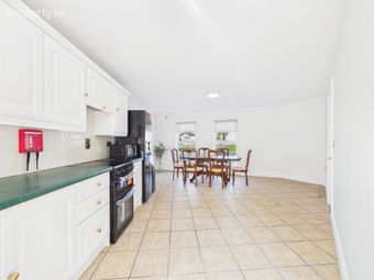 Old Bridge House, The Weir, South Quay, Carrickbeg, Carrickbeg, Co. Tipperary - Image 5