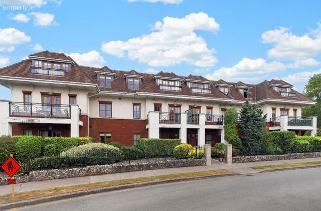 Cairnbrook Manor, Carrickmines, Dublin 18 - Click to view photos