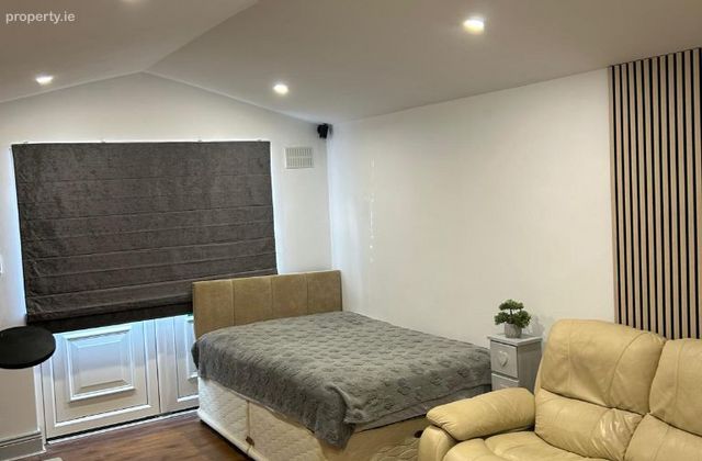 Millers Square, Athgarvan, Co. Kildare - Click to view photos