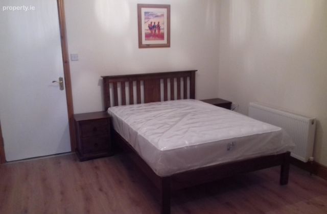 Mccurtain St., Fermoy, Co. Cork - Click to view photos