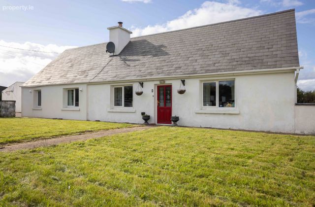 Tulligbeg Upper, Killorglin, Co. Kerry - Click to view photos
