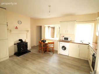 40 St. Muredach's Terrace, Ballina, Co. Mayo - Image 5