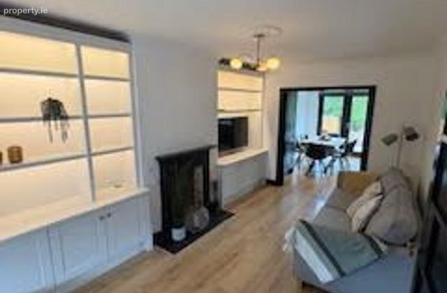 2 The Grove, Highfield Park, Windy Arbour, Dublin 14 - Click to view photos