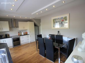 29 Sandown Crescent, Wilton, Co. Cork - Image 2
