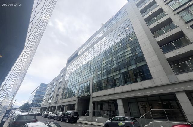 77 Sir John Rogersons Quay, Grand Canal Dock, Dublin 2 - Click to view photos