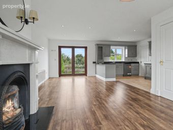 25 Acres Avenue, Acres Cove, Drumshanbo, Co. Leitrim - Image 4