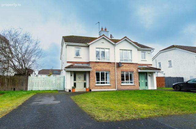 104 Clonminch Wood, Gayfield, Tullamore, Co. Offaly - Click to view photos