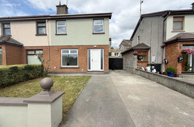 11 Loughboy, Drogheda, Co. Louth - Click to view photos
