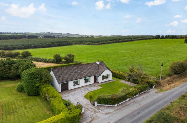 Gortnalahee, Carrignavar, Co. Cork - Click to view photos