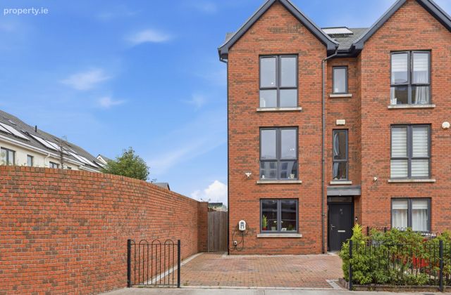 31 Belltree Avenue, Clongriffin, Dublin 13 - Click to view photos