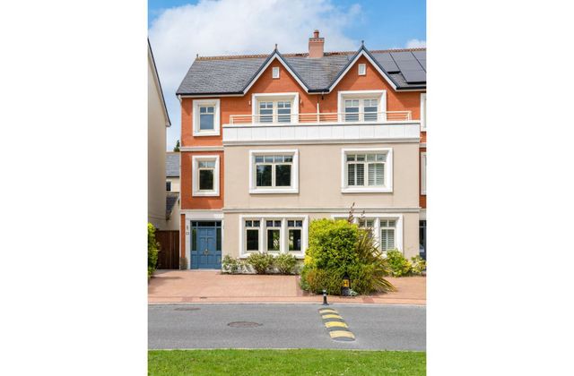 7 College Square, Terenure, Dublin 6w - Click to view photos