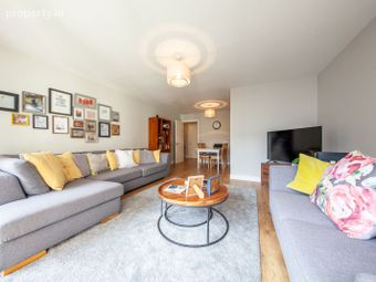 Apt 273, Block E, Castleforbes Square, IFSC, Dublin 1 - Image 4