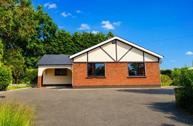 "toad Hall" Ballyconran, Gorey, Co. Wexford - Click to view photos