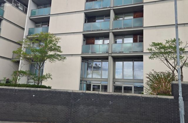 Crosbie's Yard, East Wall, Dublin 3 - Click to view photos
