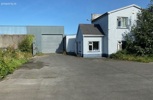 Castlebar Road, Ballinrobe, Co. Mayo - Click to view photos