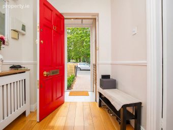 12 Maryfield Woods, Artane, Dublin 5 - Image 2