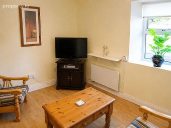 2 The Terrace, Pill Road, Carrick-on-Suir, Co. Tipperary - Image 3