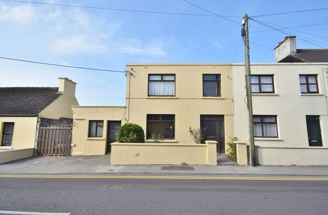 "roseville", East End, Ballybunion, Co. Kerry - Click to view photos