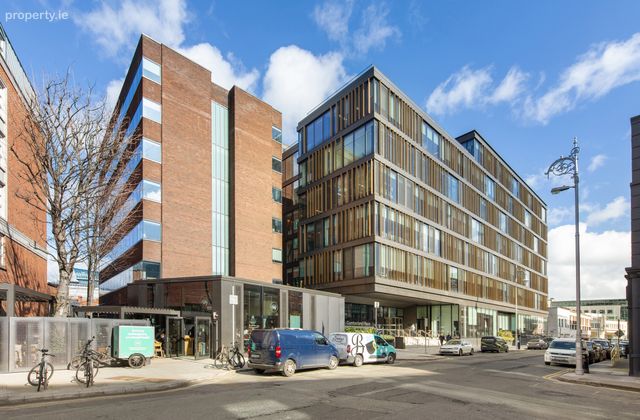 1 Cumberland Place, Fenian Street, Dublin 2 - Click to view photos