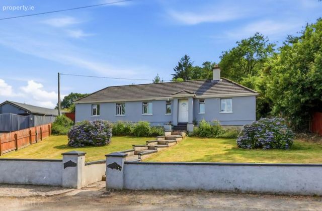 Station Road, Ballyduff, Co. Waterford - Click to view photos