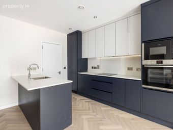 1 Beckett Woods, Brighton Road, Foxrock, Dublin 18 - Image 4