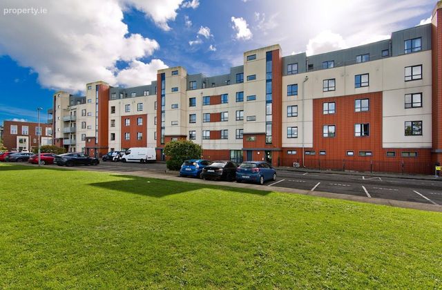 Apartment 28, Cassian Court North, River Drive, Royal Canal Park, Dublin 15 - Click to view photos
