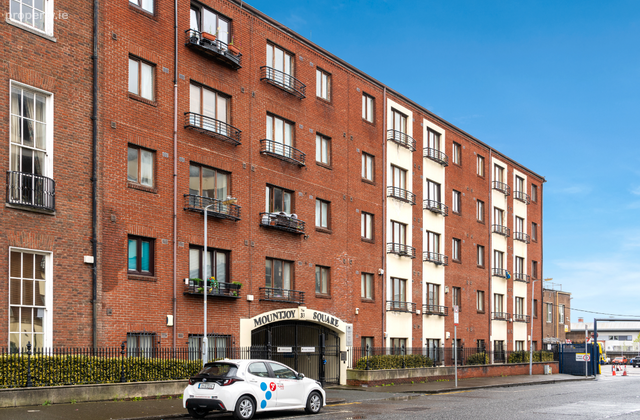 Apt 38, Stapleton House, D01 K827, Dublin 1 - Click to view photos