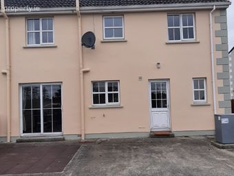 27 Solomons Hill, Letterkenny, Co. Donegal, Letterkenny, Co. Donegal - Image 2