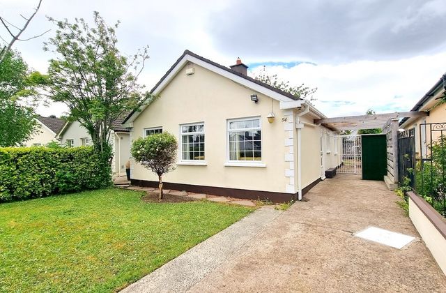 54 Cherrywood, Loughlinstown, Loughlinstown, Co. Dublin - Click to view photos