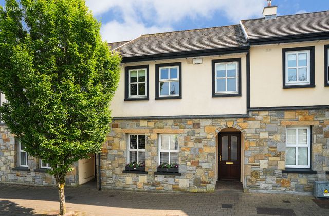 5 The Woods, Turlough, Turlough, Co. Mayo - Click to view photos