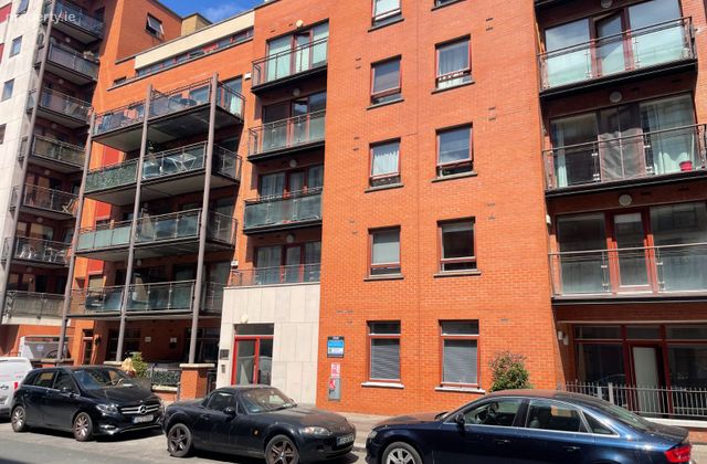 Apartment 164, Block D, Castleforbes Square, IFSC, Dublin 1 - Click to view photos