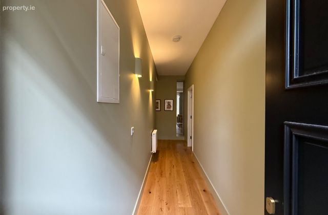 Basement Apt, 64 O'connell Street, Limerick City Centre, Co. Limerick - Click to view photos