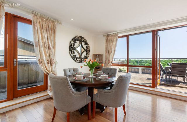 142 Rathborne Court, Ashtown, Dublin 15, Ashtown, Dublin 15 - Click to view photos