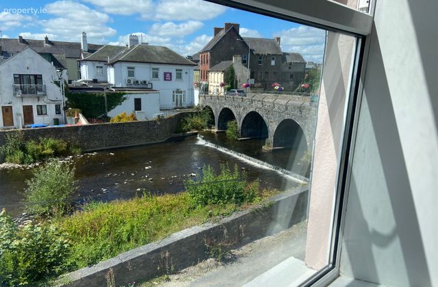 O'brien St., Kanturk, Co. Cork - Click to view photos