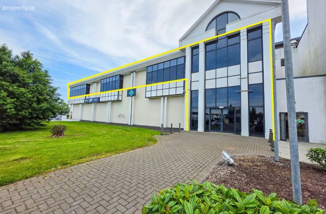 Lannagh Road, Castlebar, Co. Mayo - Click to view photos