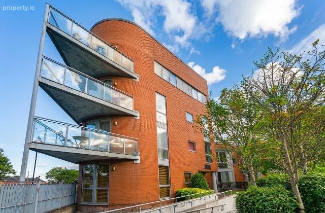 Apartment 6, Dakota Court, Royal Canal Park, Phibsborough, Dublin 7 - Click to view photos